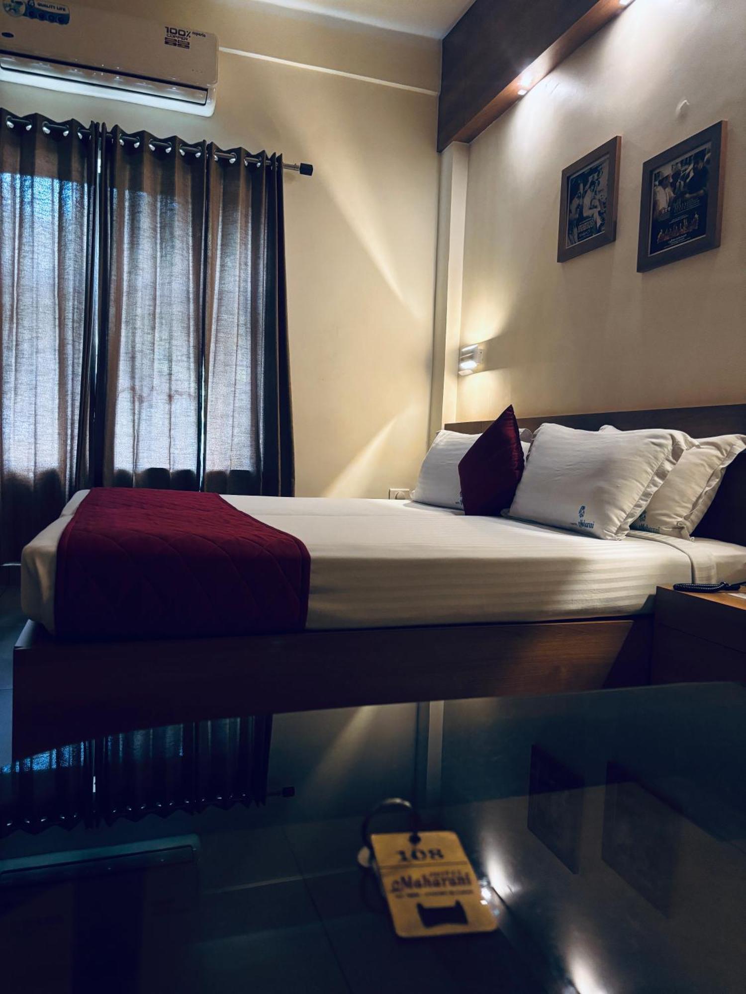 Maharani Hotel Kozhikode Bagian luar foto