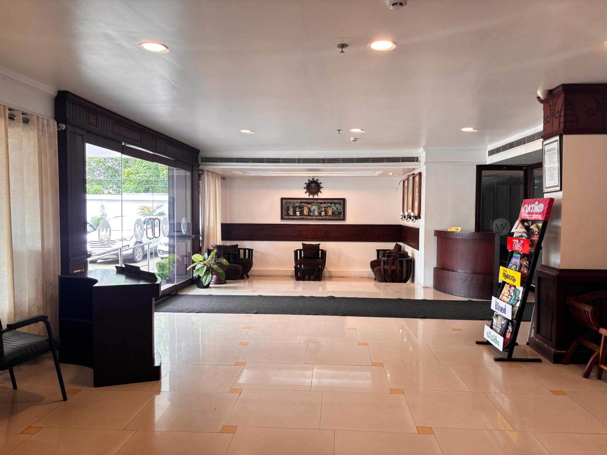 Maharani Hotel Kozhikode Bagian luar foto
