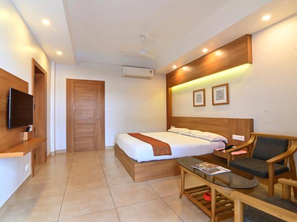 Maharani Hotel Kozhikode Bagian luar foto