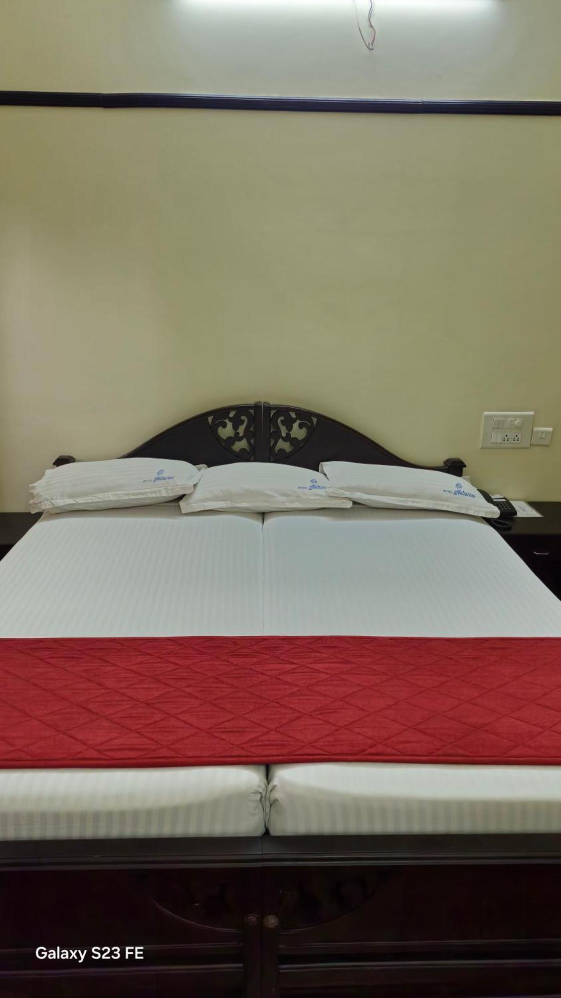 Maharani Hotel Kozhikode Bagian luar foto